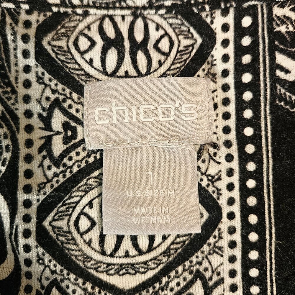 Chico's Women's Black and White Paisley Print Top T-shirt V-neck 3/4 Size M - Picture 5 of 7